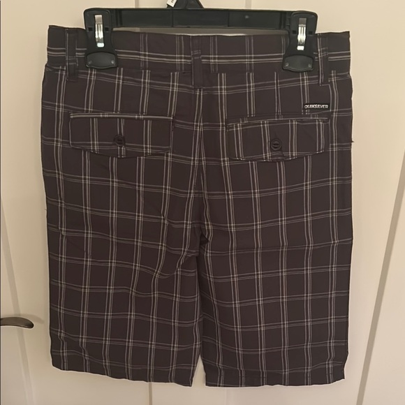 NWOT Quiksilver Grey Plaid Boys Shorts, size 10 - Picture 5 of 6